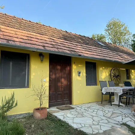 Holiday home Ungarnferien *